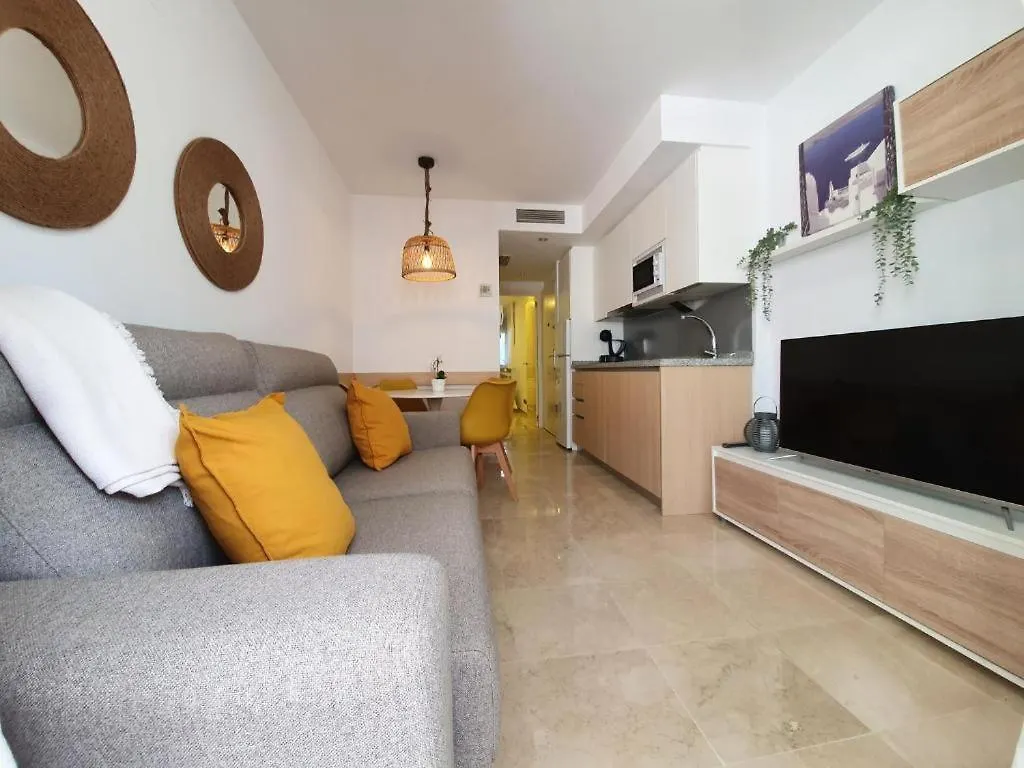 Apartamento Con Parking Con Piscina Junto A La Playa Benalmádena