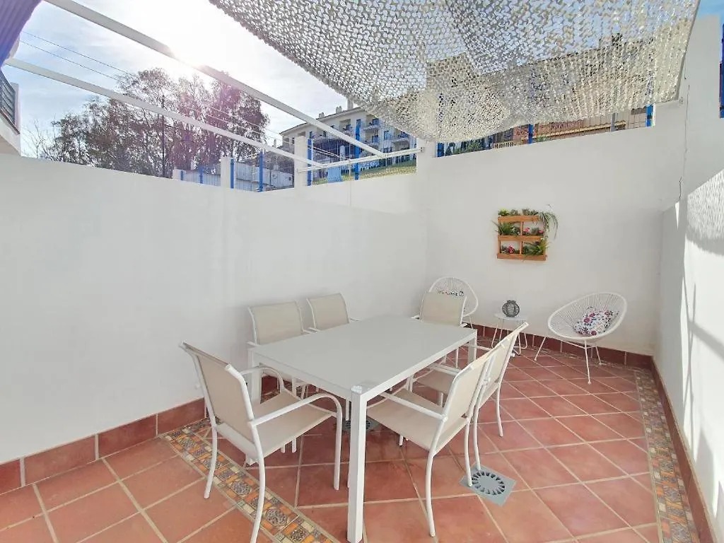 Apartamento con parking con piscina junto a la playa Benalmádena