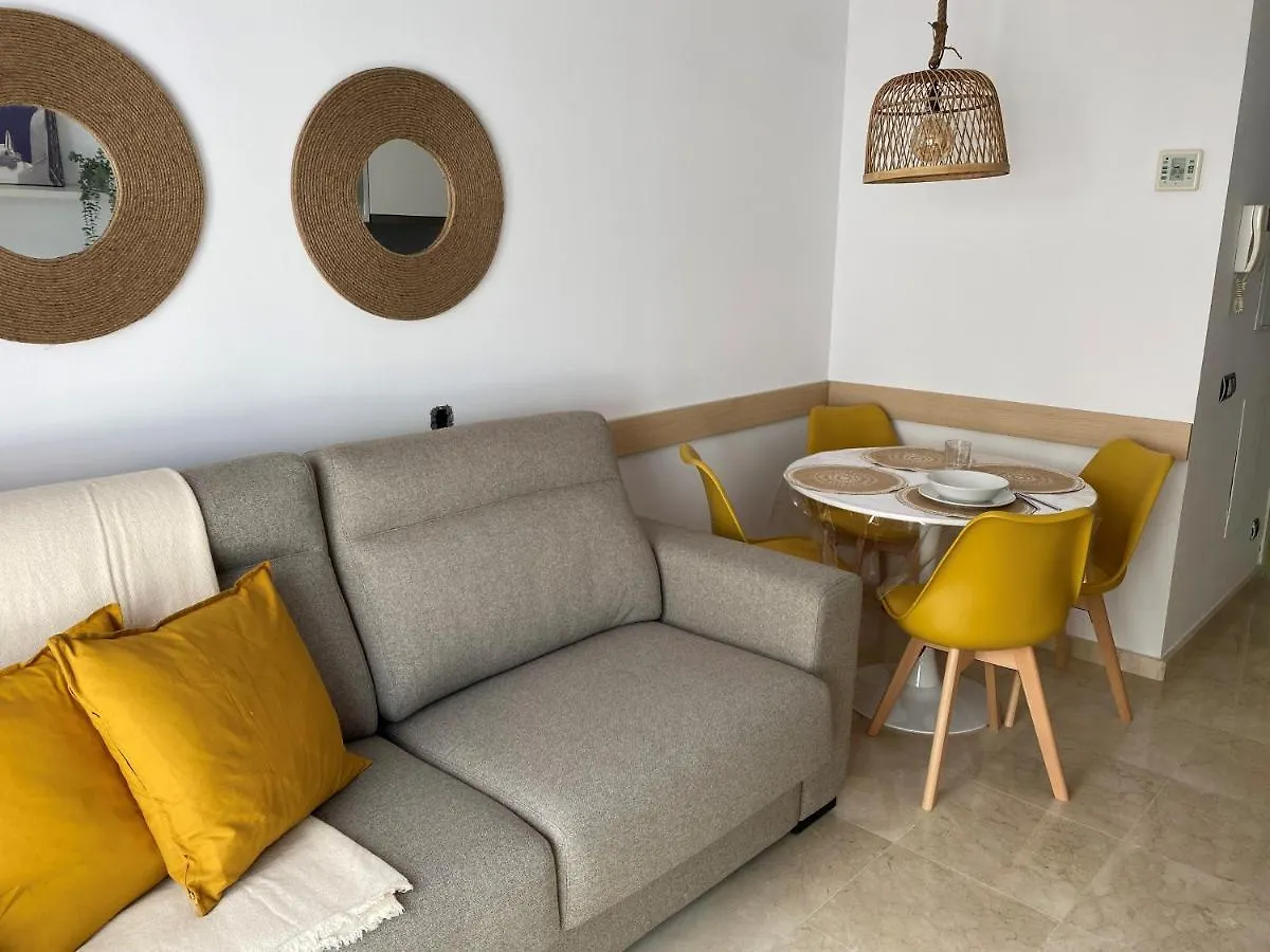 Apartamento con parking con piscina junto a la playa Benalmádena 0*,  España