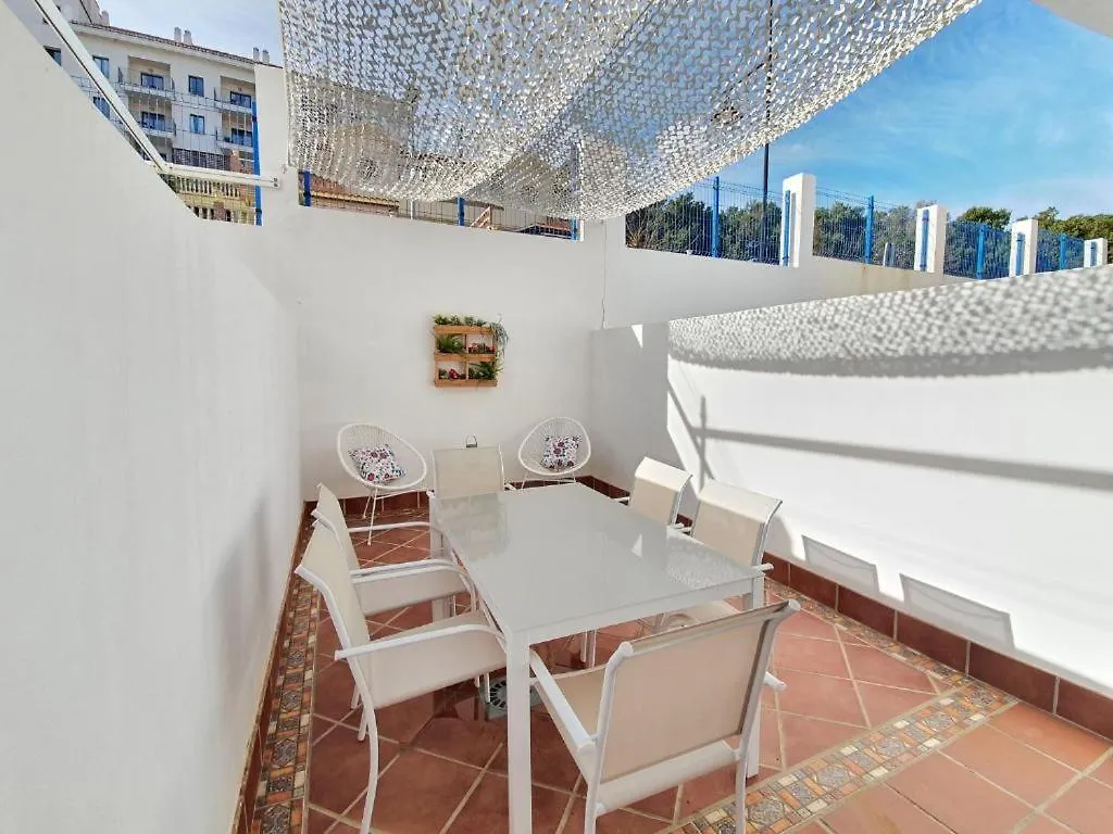 Apartamento con parking con piscina junto a la playa Benalmádena