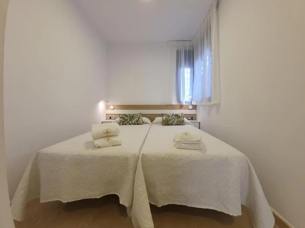 Apartamento con parking con piscina junto a la playa Benalmádena